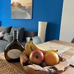 Schoene Ruhige Wohnung Mit Balkon