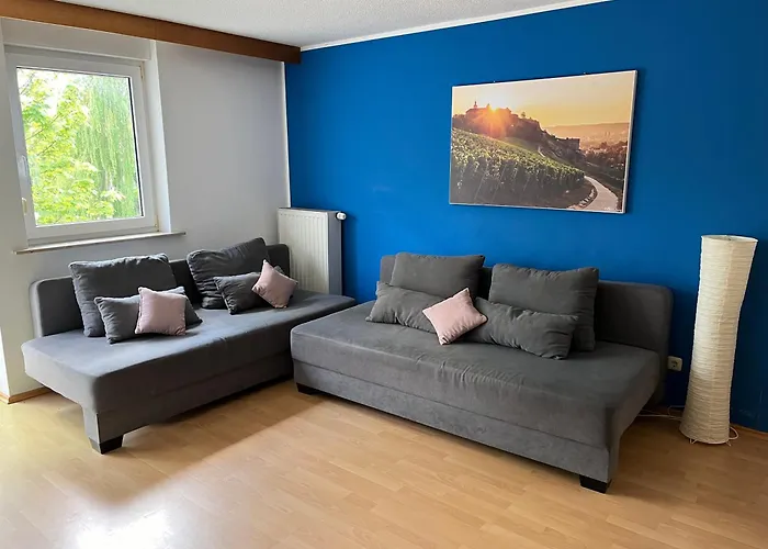 Schoene Ruhige Wohnung Mit Balkon